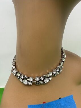 Vintage signed Lisner Necklace